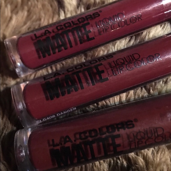 Matte Liquid Lot of 3 DANGER Lips L. A. Colors NEW - Picture 2 of 5